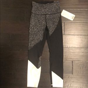 Lululemon Wunder Under Special Edition